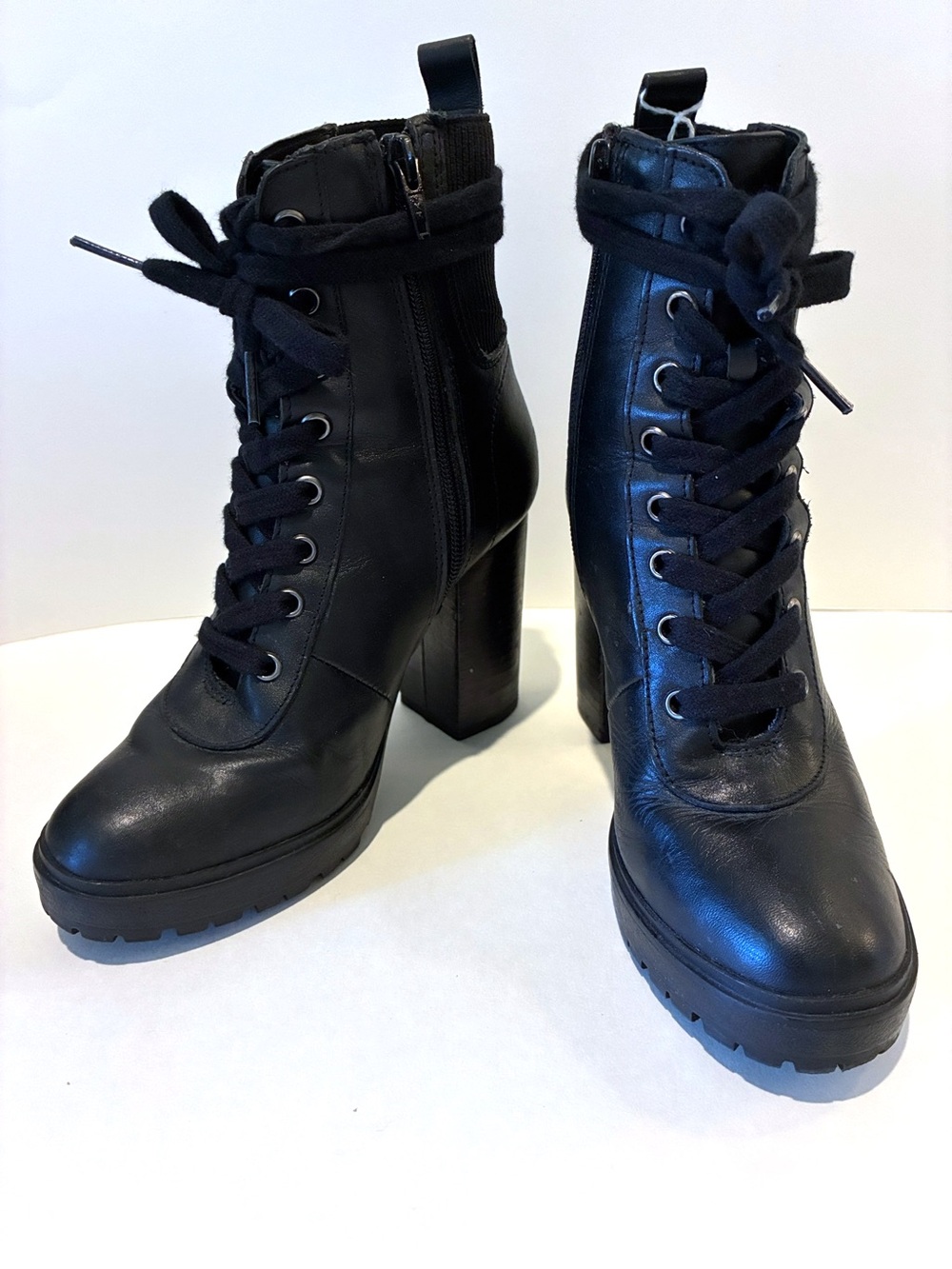 Steve Madden Black leather Lace-Up Platform Combat Boots. Sz6
